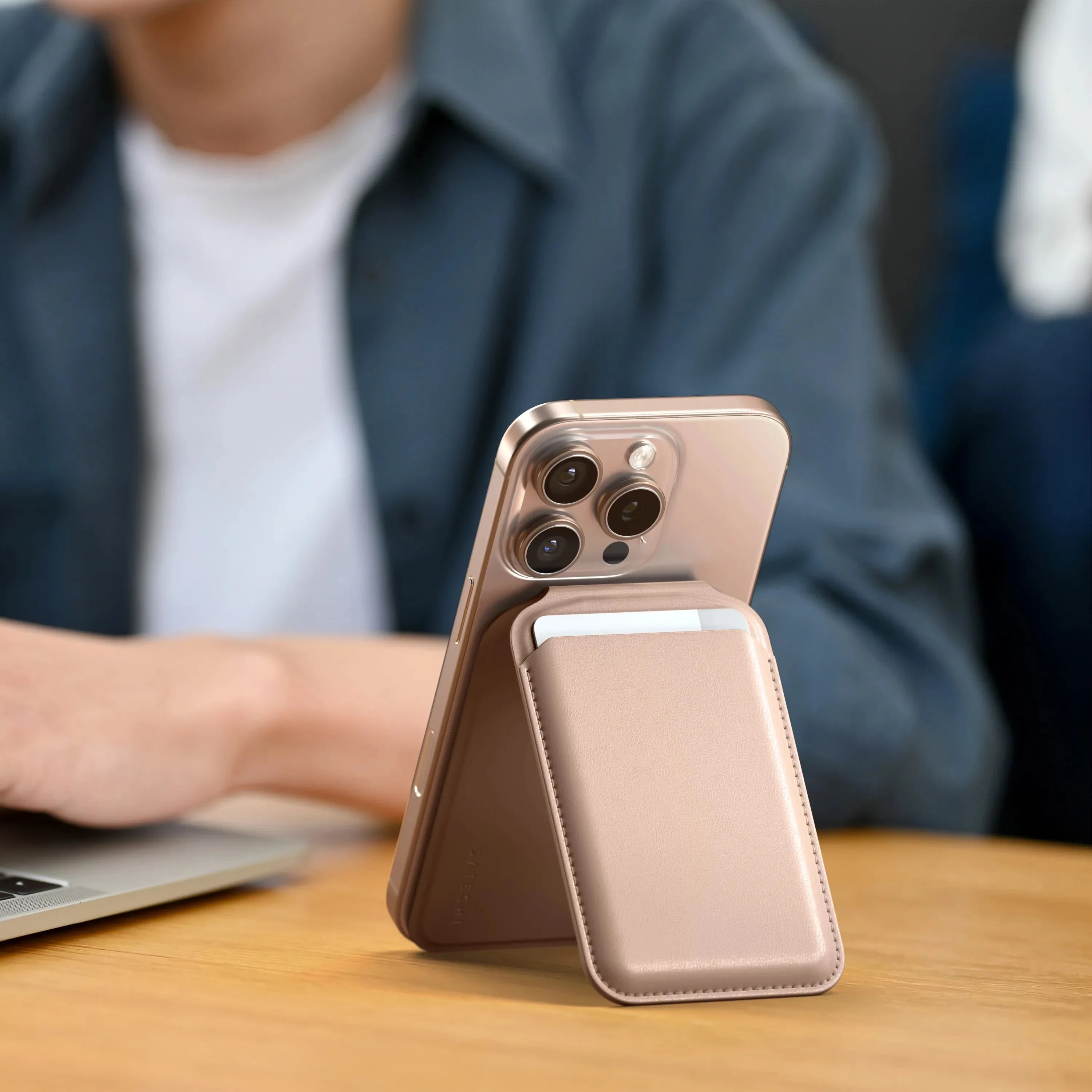 Vegan-Leather Magnetic Wallet Stand - Image 33